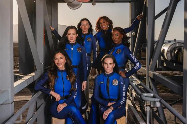 ˮ��������̫�ռ������Ǵ�� ȫŮ�Ի��鴴��ʷ